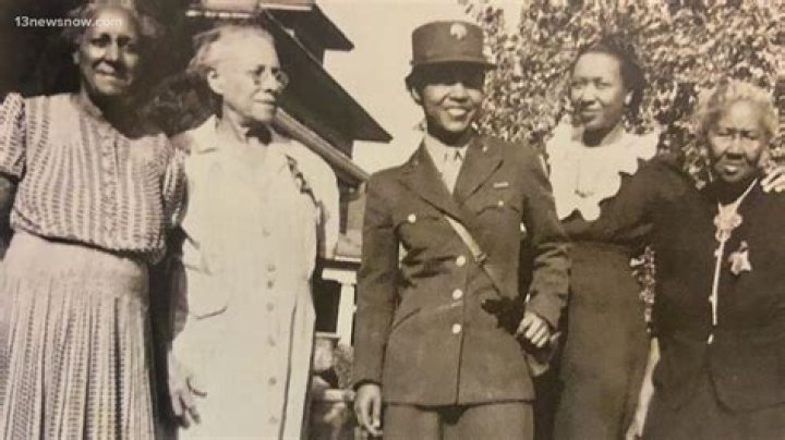 Beatrice Armstrong Collins, Henry Armstrong, William Armstrong